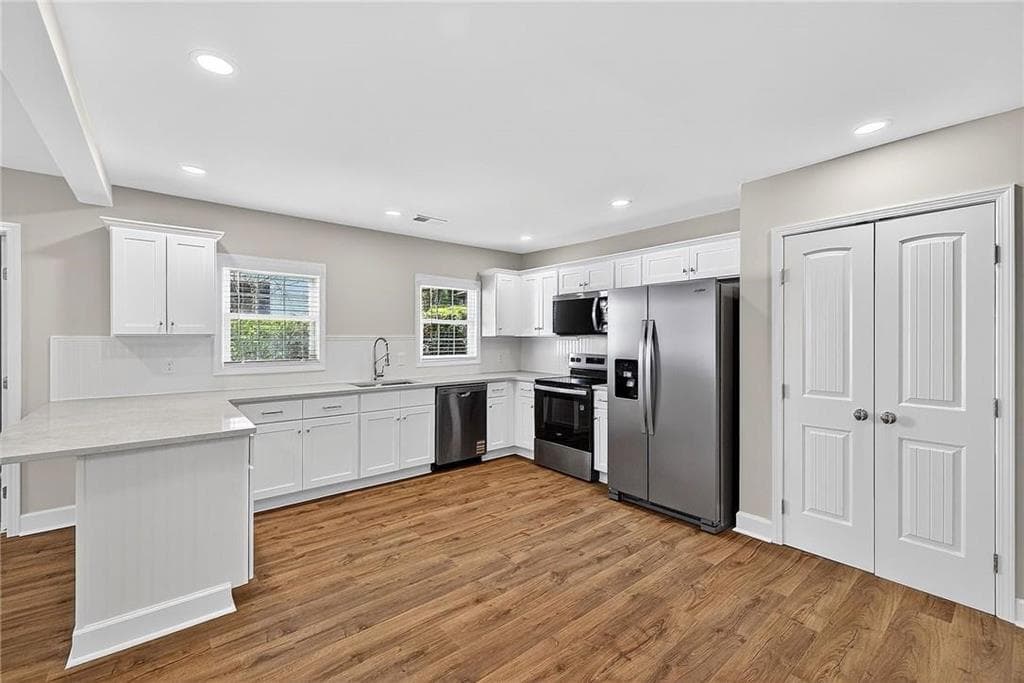 4 bedroom, 3 bathroom, 1,630 sq ft single family residence for rent at 955 Columbia Drive, Decatur, GA 30030 for $3,400 a month — photo 10