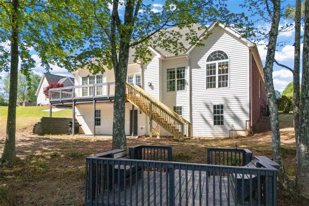 4 bedroom, 4 bathroom, 2,848 sq ft single family residence for sale at 101 Retreat Way, Carrollton, GA 30116 — photo 3