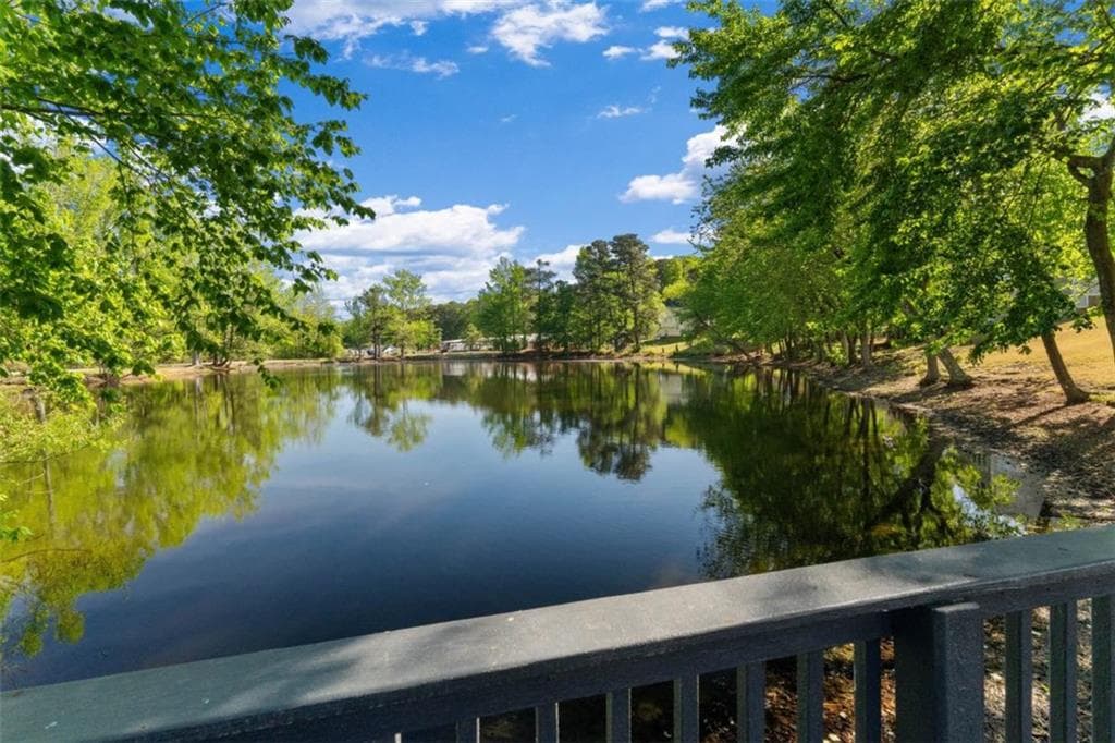 4 bedroom, 4 bathroom, 2,848 sq ft single family residence for sale at 101 Retreat Way, Carrollton, GA 30116 — photo 4