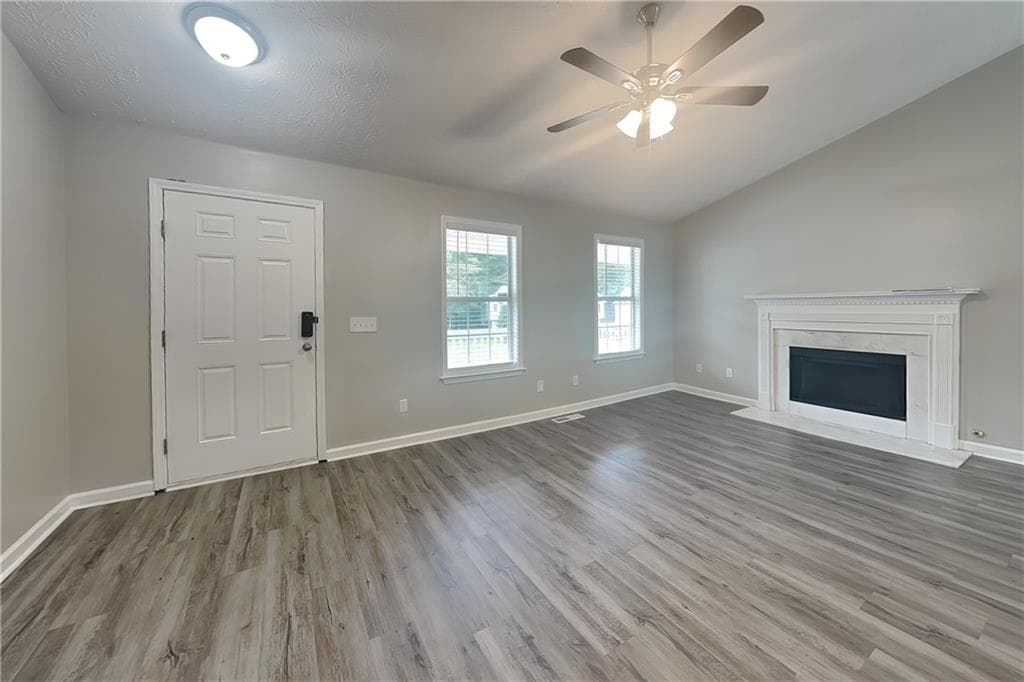 3 bedroom, 2 bathroom, 1,305 sq ft single family residence for rent at 336 Paradise Circle, Douglasville, GA 30134 for $1,795 a month — photo 3
