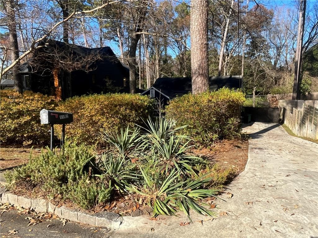 2 bedroom, 1 bathroom single family residence under contract at 1192 Kingsley Circle, Atlanta, GA 30324 — photo 7