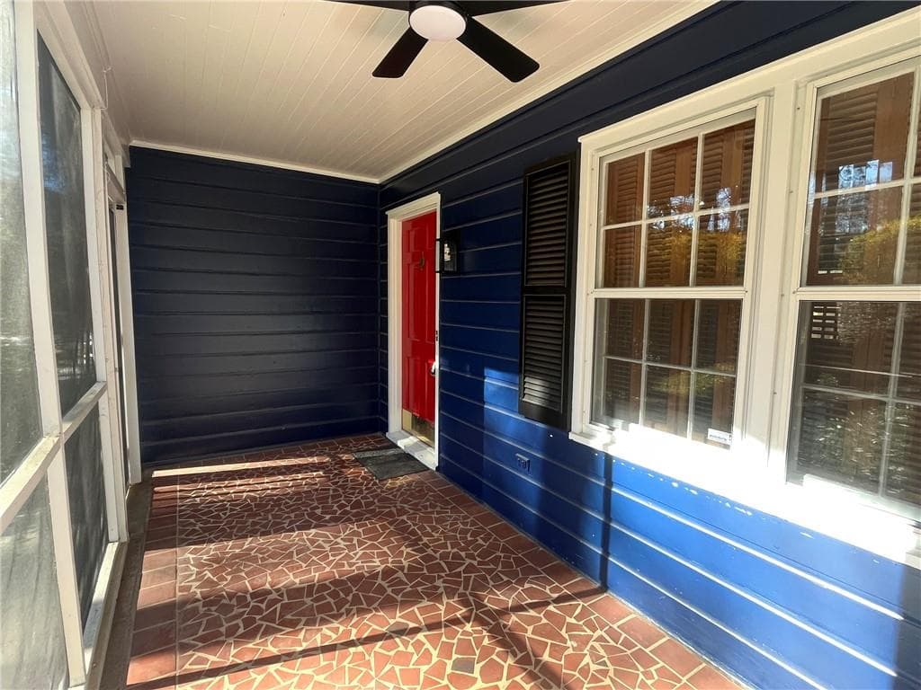 2 bedroom, 1 bathroom single family residence under contract at 1192 Kingsley Circle, Atlanta, GA 30324 — photo 10