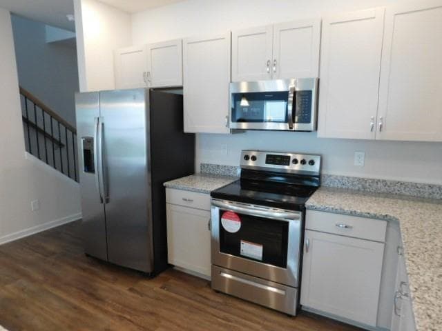 3 bedroom, 3 bathroom, 1,630 sq ft townhouse for rent at 523 Ryan Court, Ball Ground, GA 30107 for $1,950 a month — photo 5