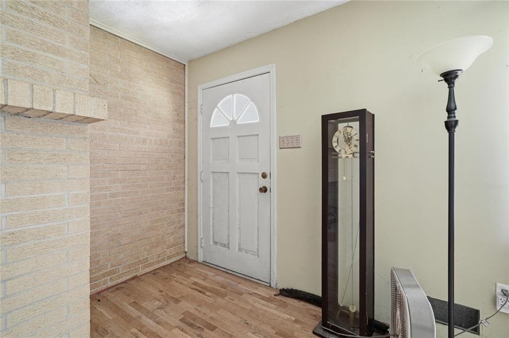 3 bedroom, 2 bathroom, 2,084 sq ft single family residence for sale at 264 School Street, Gillsville, GA 30543 — photo 3