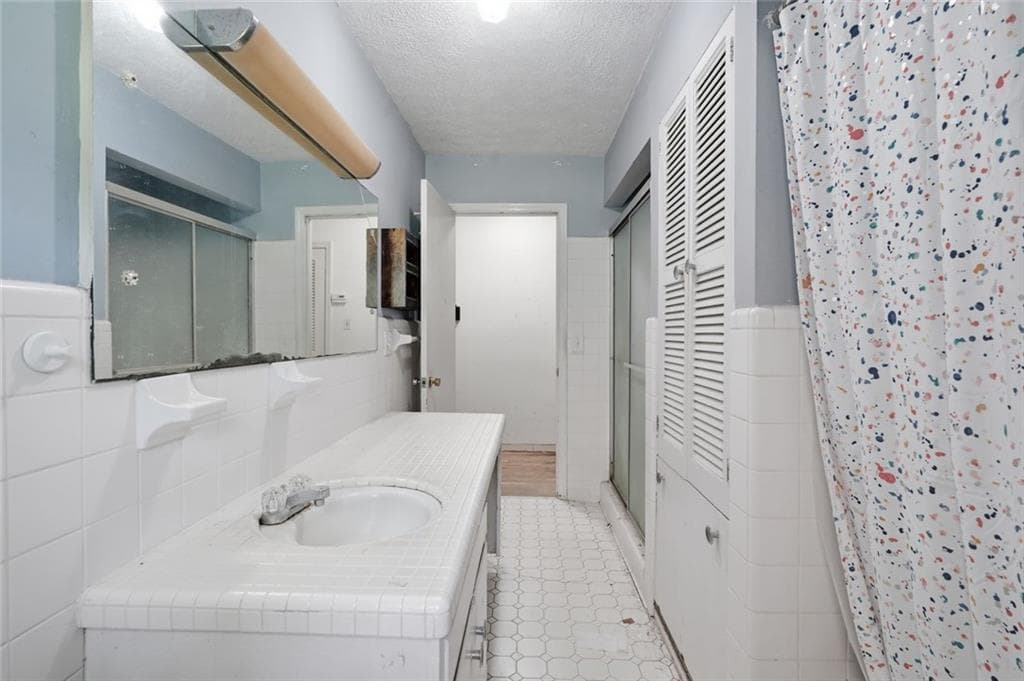 3 bedroom, 2 bathroom, 2,084 sq ft single family residence for sale at 264 School Street, Gillsville, GA 30543 — photo 9