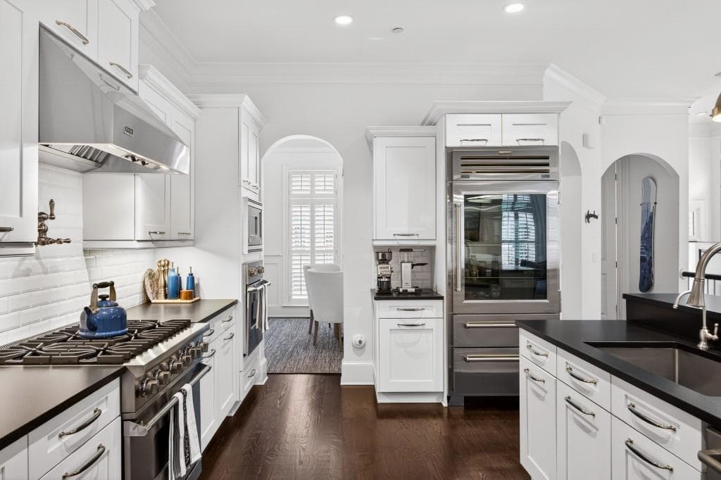 3 bedroom, 5 bathroom, 2,792 sq ft townhouse for sale at 58 Sheridan Drive 19, Atlanta, GA 30305 — photo 9