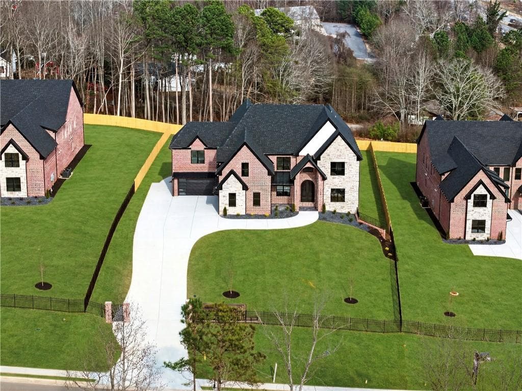 5 bedroom, 7 bathroom, 9,820 sq ft single family residence for rent at 405 Thunder Road, Buford, GA 30518 for $11,500 a month — photo 2