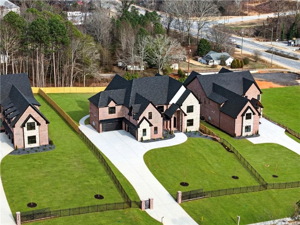 5 bedroom, 7 bathroom, 9,820 sq ft single family residence for rent at 405 Thunder Road, Buford, GA 30518 for $11,500 a month — photo 3