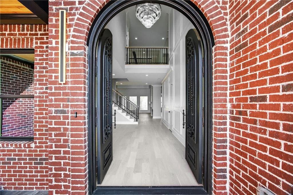 5 bedroom, 7 bathroom, 9,820 sq ft single family residence for rent at 405 Thunder Road, Buford, GA 30518 for $11,500 a month — photo 7