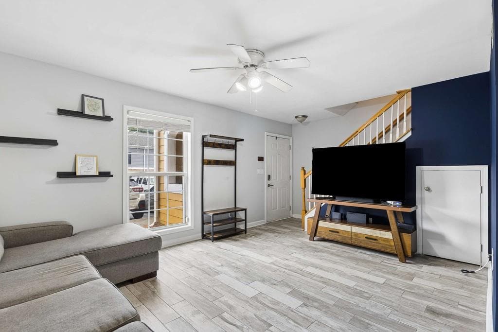 2 bedroom, 3 bathroom, 1,214 sq ft townhouse under contract at 600 Summer Place, Norcross, GA 30071 — photo 5