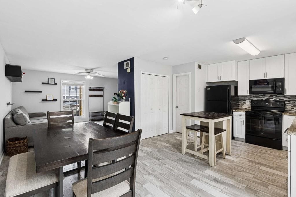 2 bedroom, 3 bathroom, 1,214 sq ft townhouse under contract at 600 Summer Place, Norcross, GA 30071 — photo 10