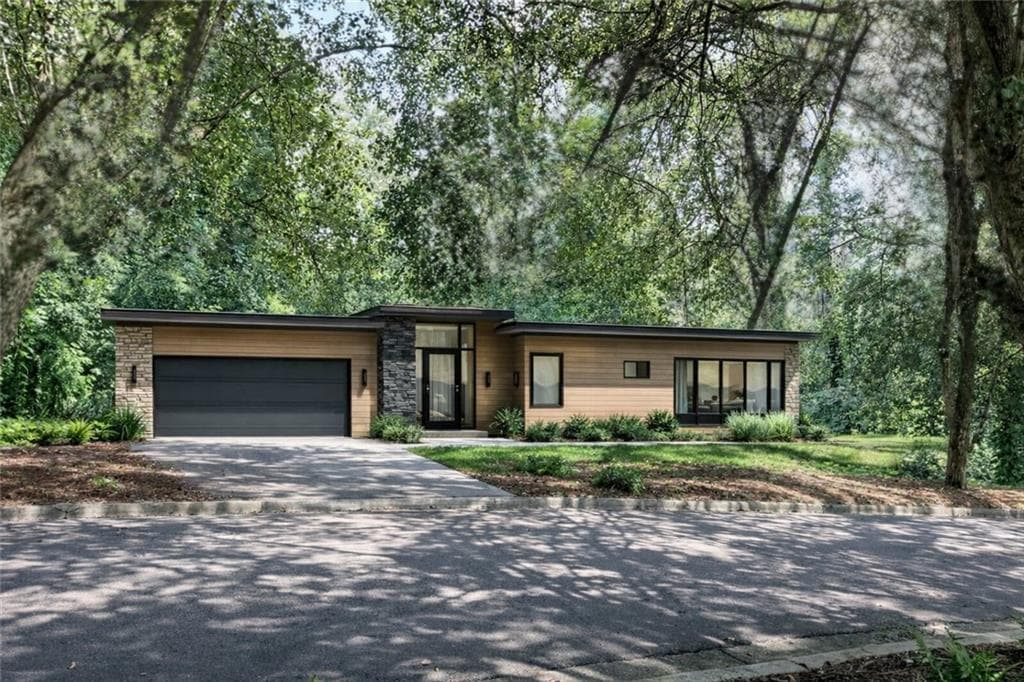 single family residence for sale at Lot 6 N Riverside Circle, Sandy Springs, GA 30328 — photo 2