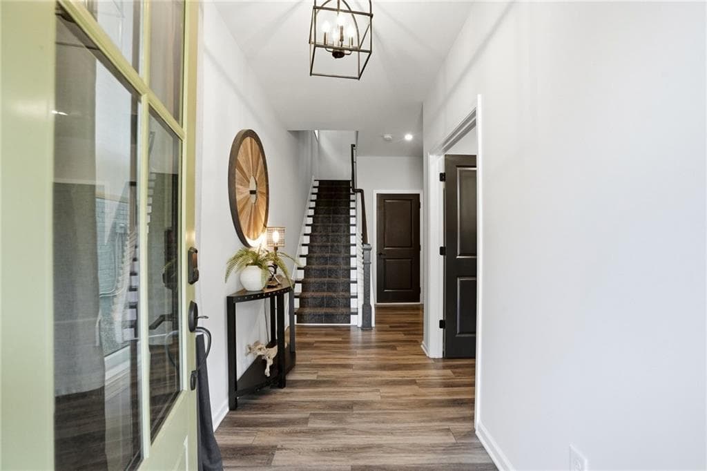 3 bedroom, 4 bathroom, 2,030 sq ft townhouse for sale at 6610 Cortland Walk, Alpharetta, GA 30005 — photo 4