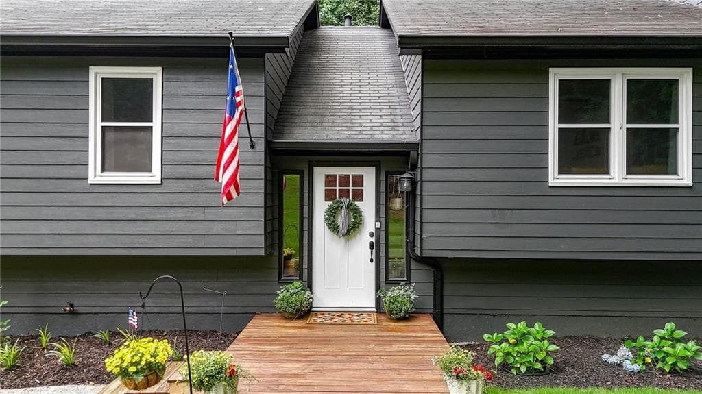 4 bedroom, 3 bathroom, 1,642 sq ft single family residence under contract at 645 Morgan Springs Court, Canton, GA 30115 — photo 3