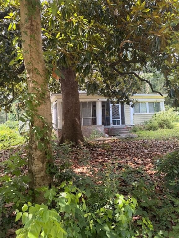 5 bedroom, 2 bathroom, 3,637 sq ft single family residence for sale at 2710 Memorial Drive, Atlanta, GA 30317 — photo 3