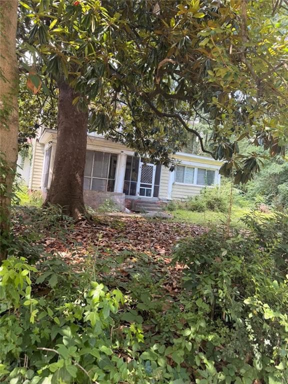 5 bedroom, 2 bathroom, 3,637 sq ft single family residence for sale at 2710 Memorial Drive, Atlanta, GA 30317 — photo 7