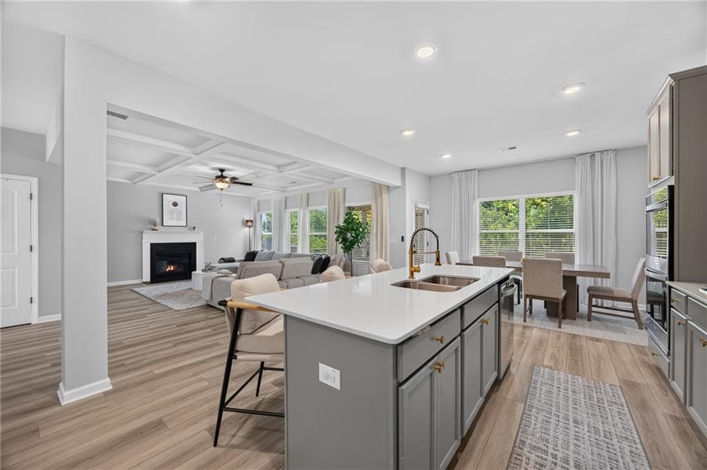 4 bedroom, 3 bathroom, 2,616 sq ft single family residence under contract at 4778 Sultana Way, Atlanta, GA 30331 — photo 8