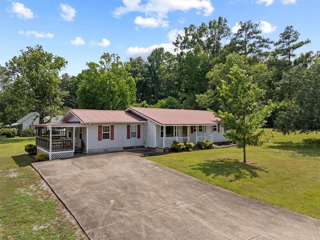 2 bedroom, 2 bathroom, 1,645 sq ft single family residence for sale at 234 Oakman Road, Oakman, GA 30732 — photo 6