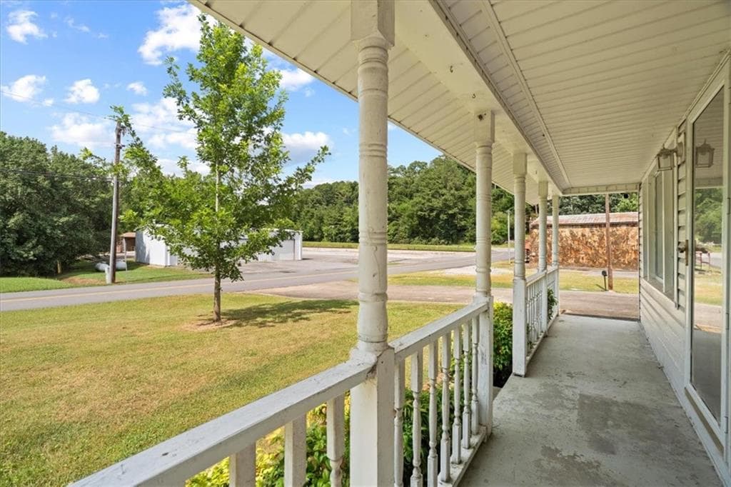 2 bedroom, 2 bathroom, 1,645 sq ft single family residence for sale at 234 Oakman Road, Oakman, GA 30732 — photo 8