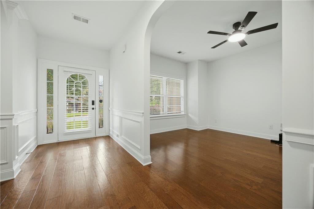 6 bedroom, 5 bathroom, 3,740 sq ft single family residence for rent at 4565 Prather Farm Circle, Cumming, GA 30040 for $3,500 a month — photo 4