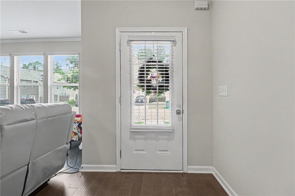 3 bedroom, 3 bathroom, 1,965 sq ft townhouse for sale at 4270 Sunny Oak Lane, Norcross, GA 30071 — photo 5