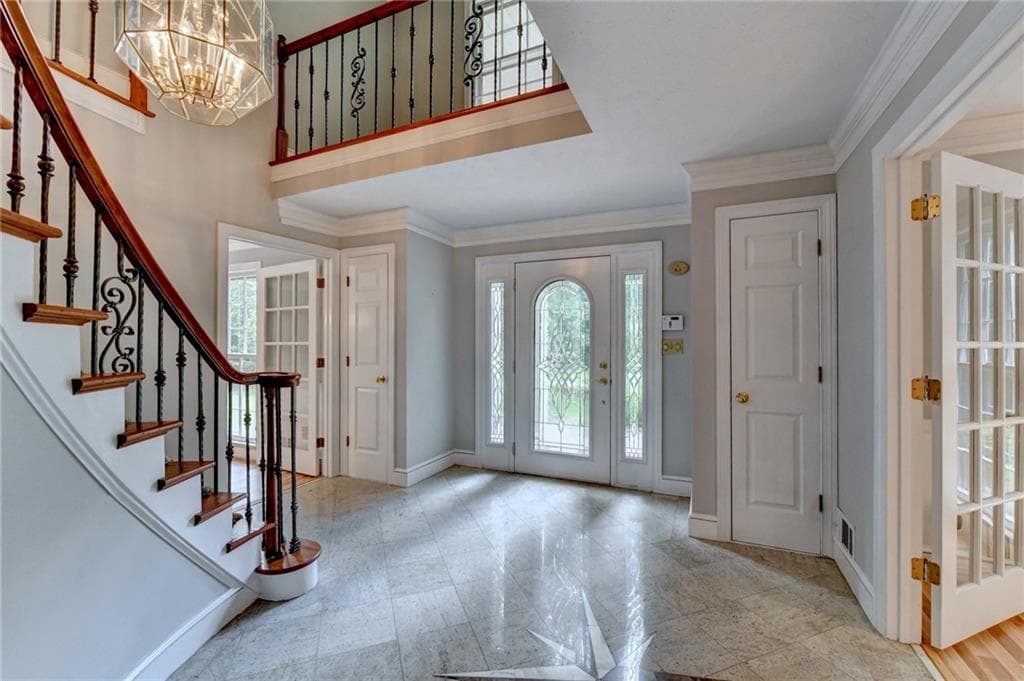 4 bedroom, 5 bathroom, 5,196 sq ft single family residence under contract at 385 Five Acre Road, Alpharetta, GA 30004 — photo 10
