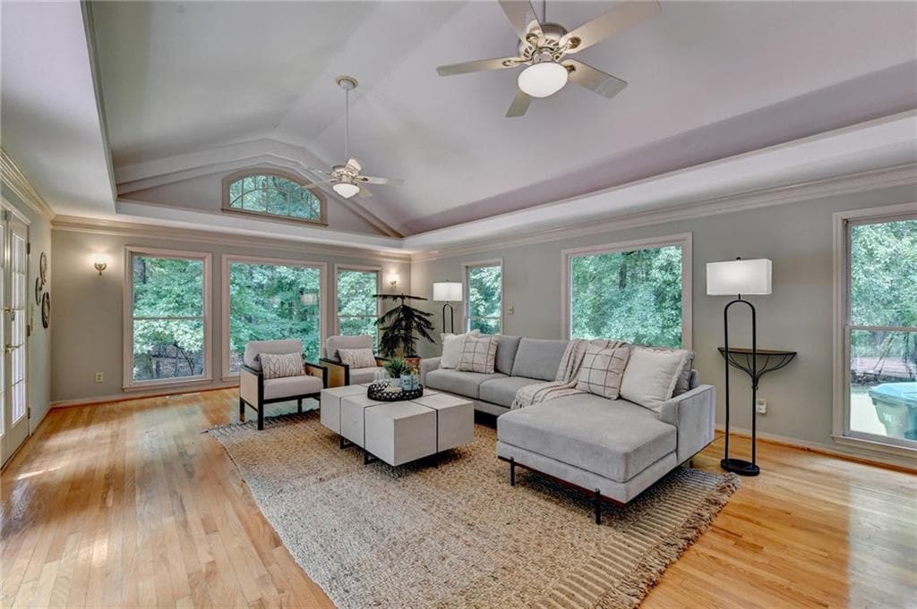 4 bedroom, 5 bathroom, 5,196 sq ft single family residence under contract at 385 Five Acre Road, Alpharetta, GA 30004 — photo 3