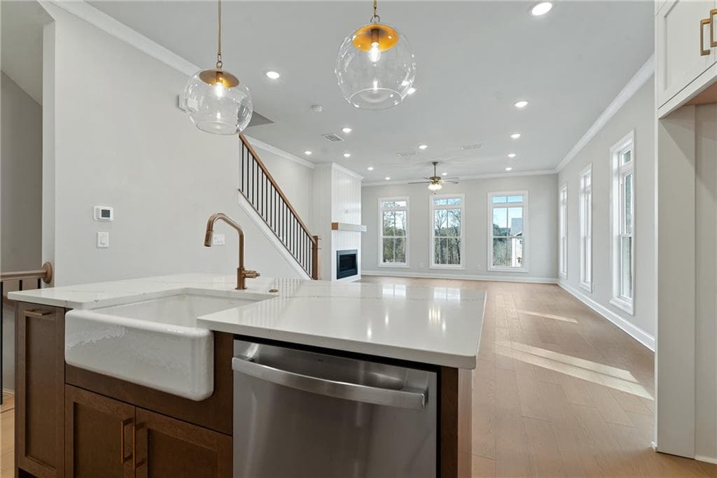 4 bedroom, 4 bathroom, 2,400 sq ft townhouse for sale at 510 Whatton Road 5, Johns Creek, GA 30022 — photo 5