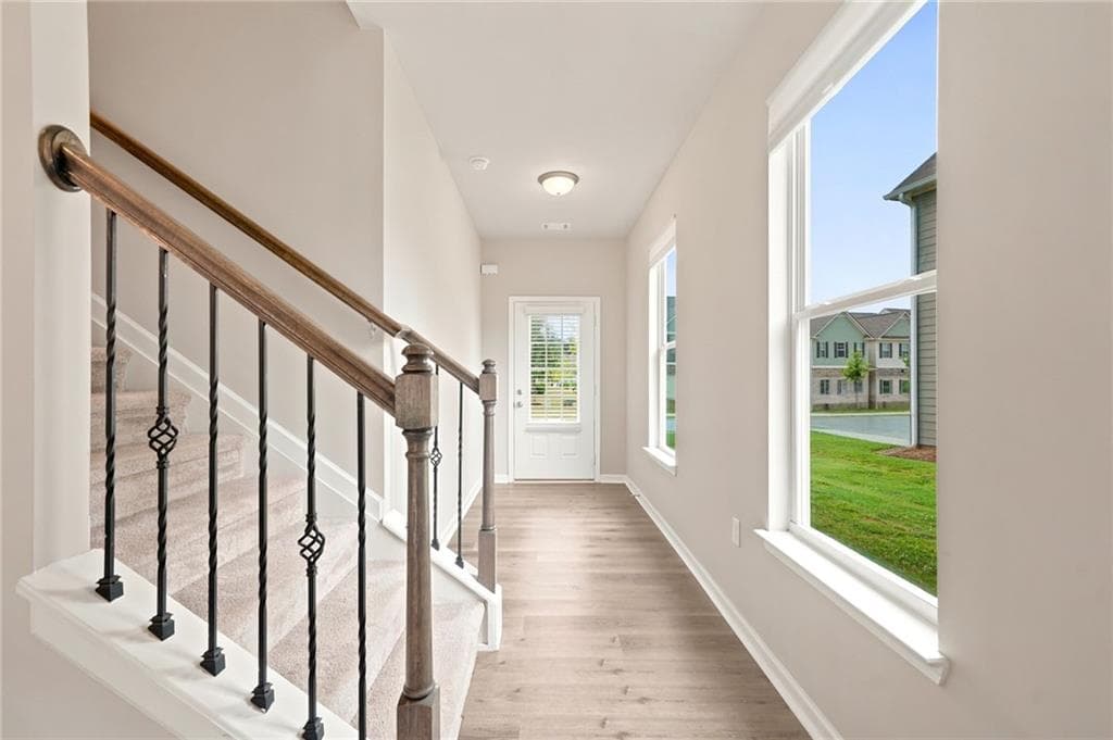 3 bedroom, 3 bathroom, 1,760 sq ft townhouse for sale at 3645 Prospect Point Drive, Oakwood, GA 30566 — photo 4