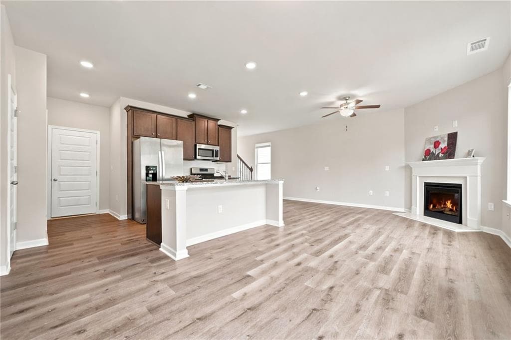 3 bedroom, 3 bathroom, 1,760 sq ft townhouse for sale at 3645 Prospect Point Drive, Oakwood, GA 30566 — photo 10