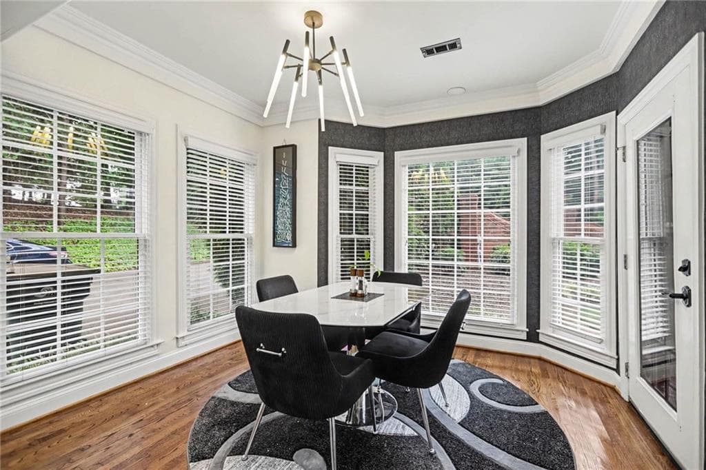 4 bedroom, 3 bathroom, 3,226 sq ft townhouse for sale at 6375 Glenridge Drive, Sandy Springs, GA 30328 — photo 10