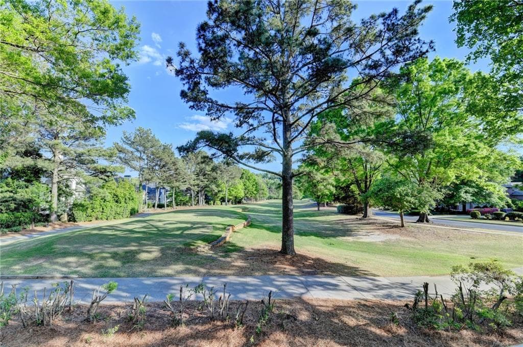 5 bedroom, 6 bathroom, 6,295 sq ft single family residence under contract at 7910 ST MARLO COUNTRY CLUB Parkway, Duluth, GA 30097 — photo 3