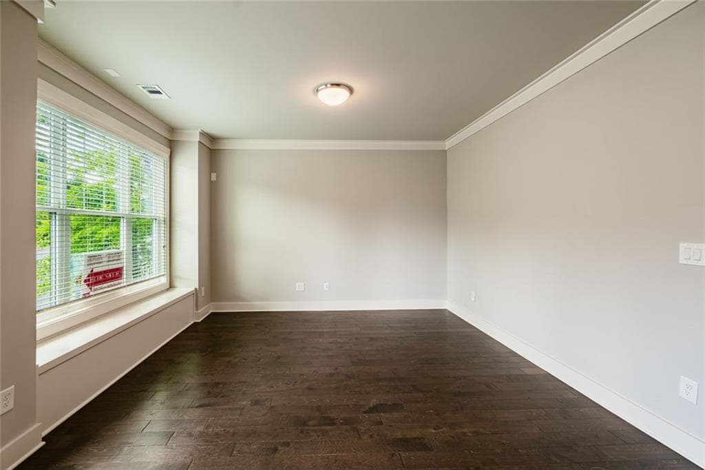 4 bedroom, 4 bathroom, 1,980 sq ft townhouse for sale at 3176 Kincaid Drive, Decatur, GA 30033 — photo 4