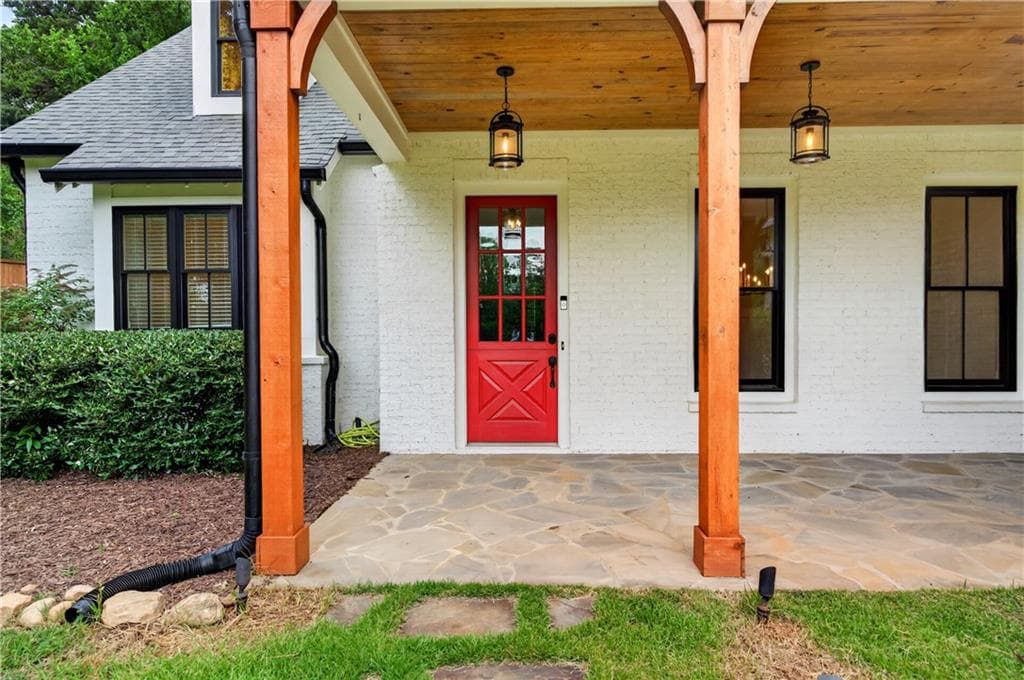 5 bedroom, 4 bathroom, 3,796 sq ft single family residence for sale at 1009 Davenport Circle, Powder Springs, GA 30127 — photo 2