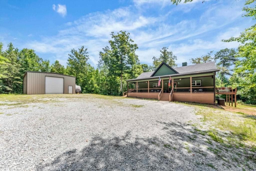 3 bedroom, 3 bathroom, 1,560 sq ft single family residence for sale at 236 Denham Road, Eatonton, GA 31024