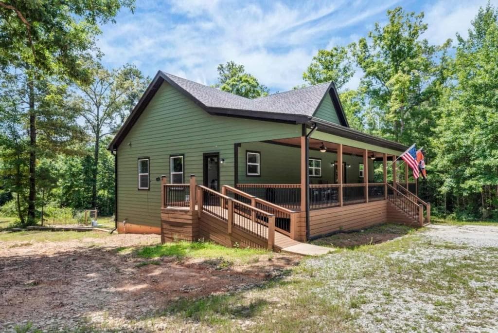 3 bedroom, 3 bathroom, 1,560 sq ft single family residence for sale at 236 Denham Road, Eatonton, GA 31024 — photo 3