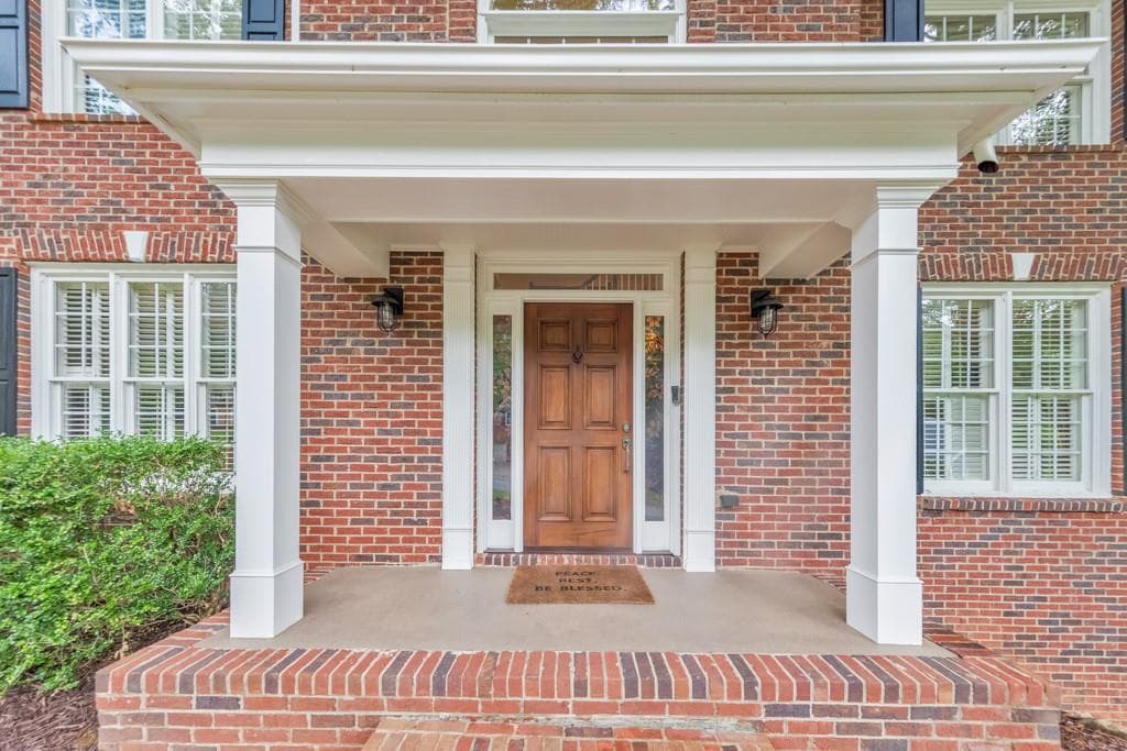 5 bedroom, 4 bathroom, 3,906 sq ft single family residence under contract at 1328 Benbrooke Lane, Acworth, GA 30101 — photo 3