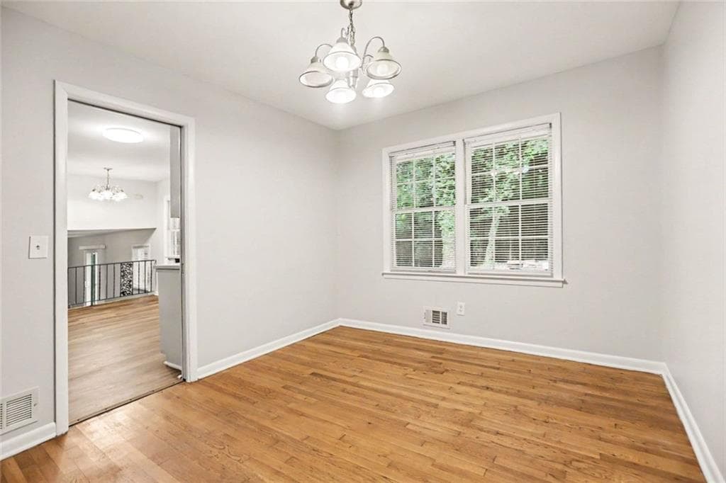 4 bedroom, 3 bathroom, 2,650 sq ft single family residence for sale at 345 Fond Du Lac Drive, Stone Mountain, GA 30088 — photo 7
