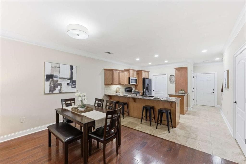 3 bedroom, 3 bathroom, 1,838 sq ft condominium for rent at 2826 Fox Wood Lane, Gainesville, GA 30504 for $1,700 a month — photo 9