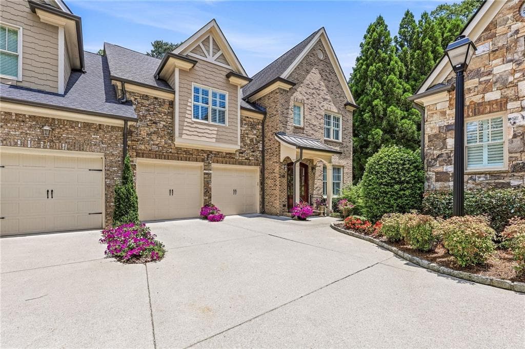 4 bedroom, 4 bathroom, 3,220 sq ft condominium for sale at 860 Candler Street 9, Gainesville, GA 30501 — photo 10
