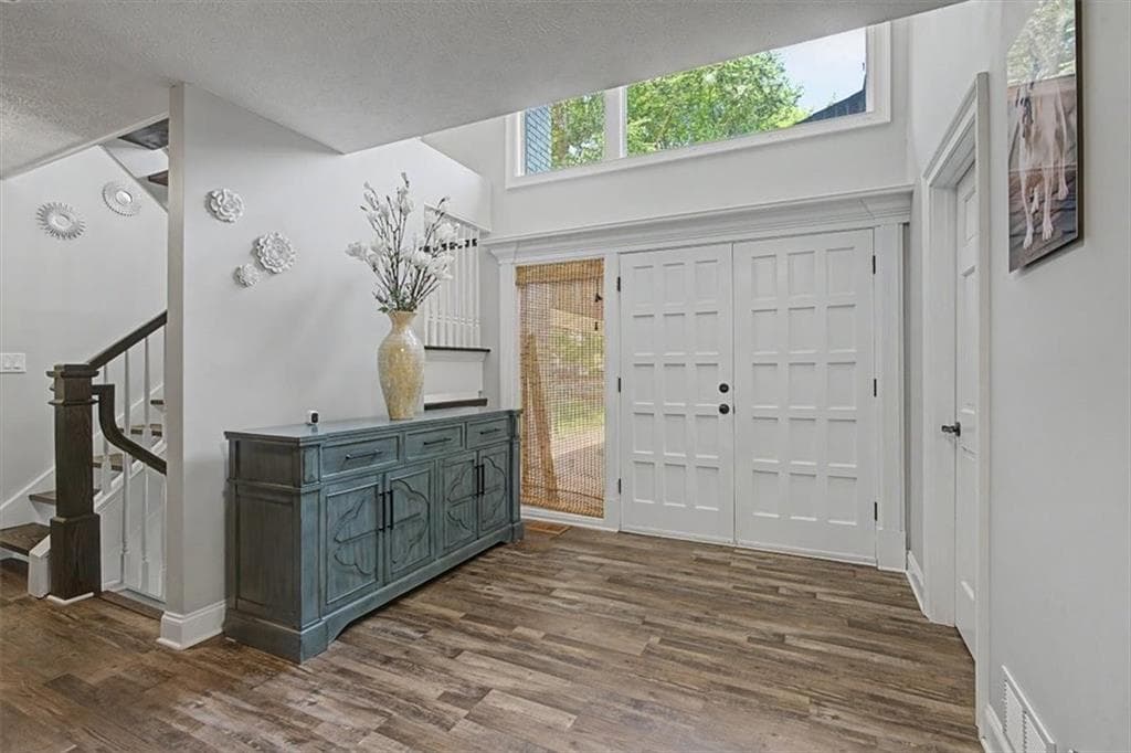 3 bedroom, 5 bathroom, 4,301 sq ft single family residence for sale at 3595 Canon Creek Drive, Cumming, GA 30041 — photo 9