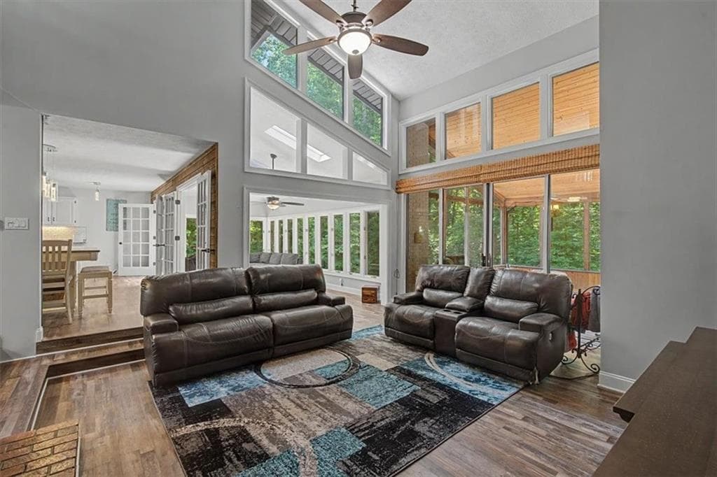 3 bedroom, 5 bathroom, 4,301 sq ft single family residence for sale at 3595 Canon Creek Drive, Cumming, GA 30041 — photo 10