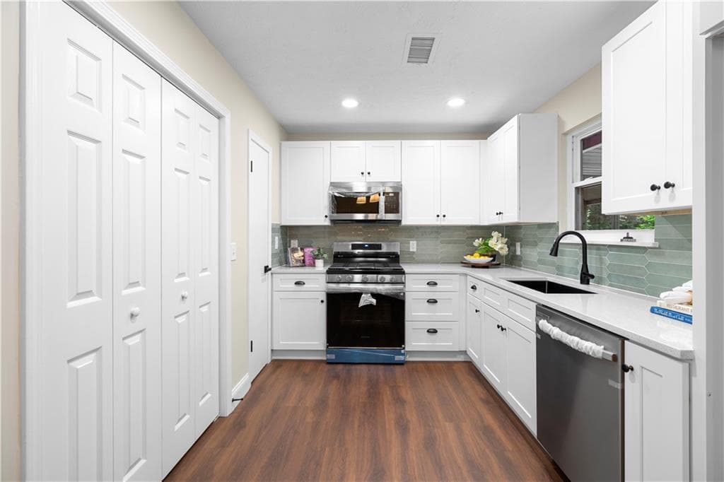 3 bedroom, 2 bathroom, 1,235 sq ft single family residence under contract at 1252 Sherwood Drive, Norcross, GA 30093 — photo 8