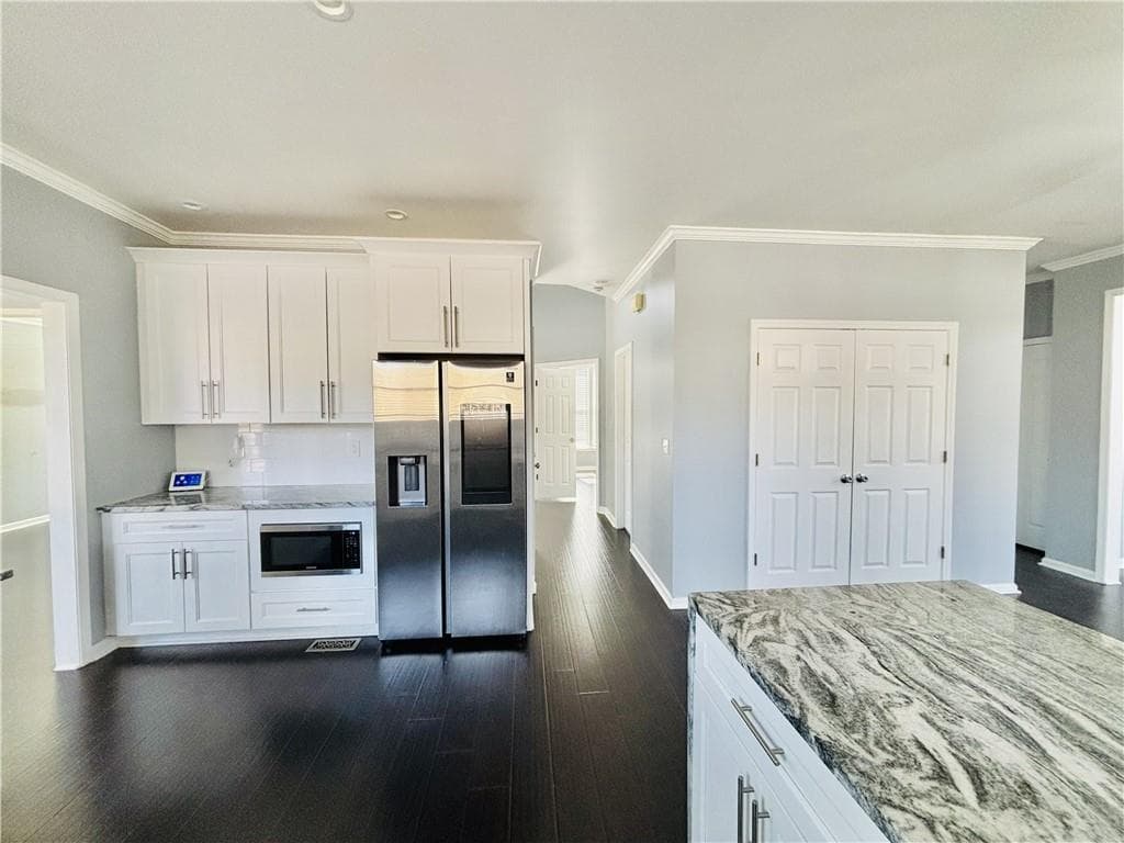 5 bedroom, 4 bathroom, 3,413 sq ft single family residence for sale at 240 Creekside Park Drive, Alpharetta, GA 30022 — photo 9
