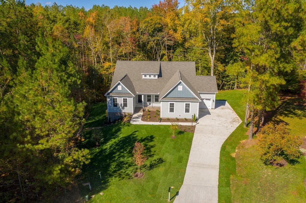 3 bedroom, 3 bathroom, 2,583 sq ft single family residence for sale at 2583 Trillium Trail, Pendergrass, GA 30567