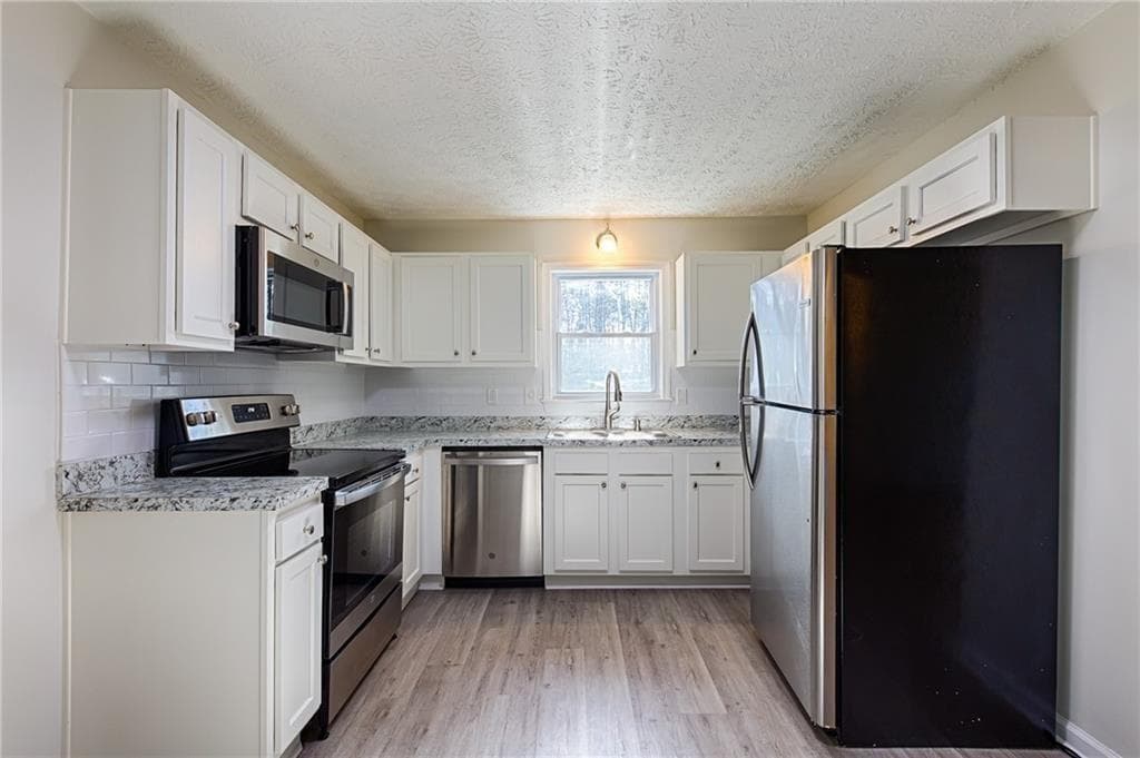 2 bedroom, 2 bathroom, 1,812 sq ft duplex for rent at 4283 E Paulding Drive, Dallas, GA 30157 for $1,395 a month — photo 3