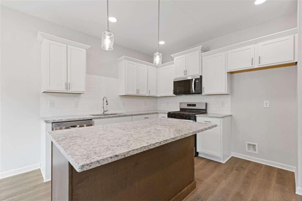 3 bedroom, 3 bathroom, 1,762 sq ft townhouse for sale at 208 Westpark Drive 15, Athens, GA 30606 — photo 4