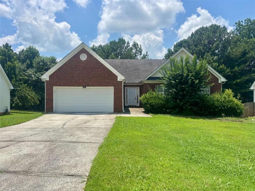 6 bedroom, 4 bathroom single family residence for rent at 540 Chandon Way, Lawrenceville, GA 30044 for $2,700 a month — photo 1 of 40