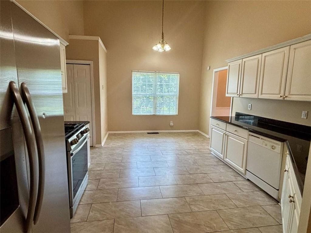 6 bedroom, 4 bathroom single family residence for rent at 540 Chandon Way, Lawrenceville, GA 30044 for $2,700 a month — photo 7