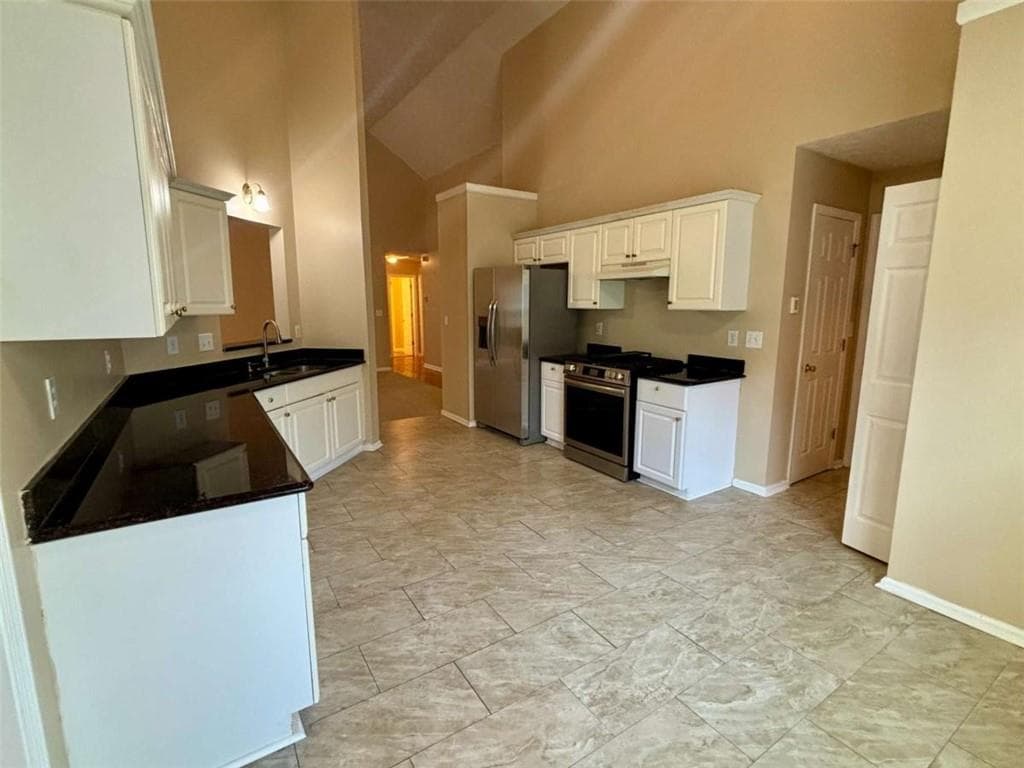 6 bedroom, 4 bathroom single family residence for rent at 540 Chandon Way, Lawrenceville, GA 30044 for $2,700 a month — photo 9